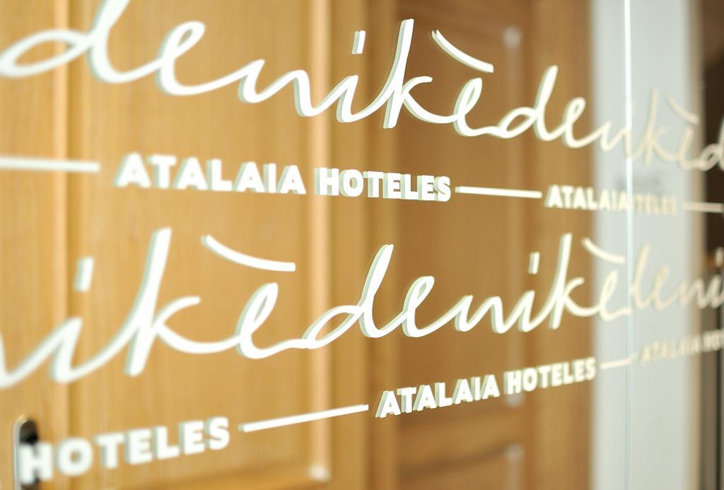 Denike By Atalaia Hoteles ซานติอาโก เด กอมโปสเตลา ภายนอก รูปภาพ